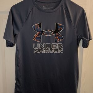 Under Armour Gray T-Shirt Youth Large